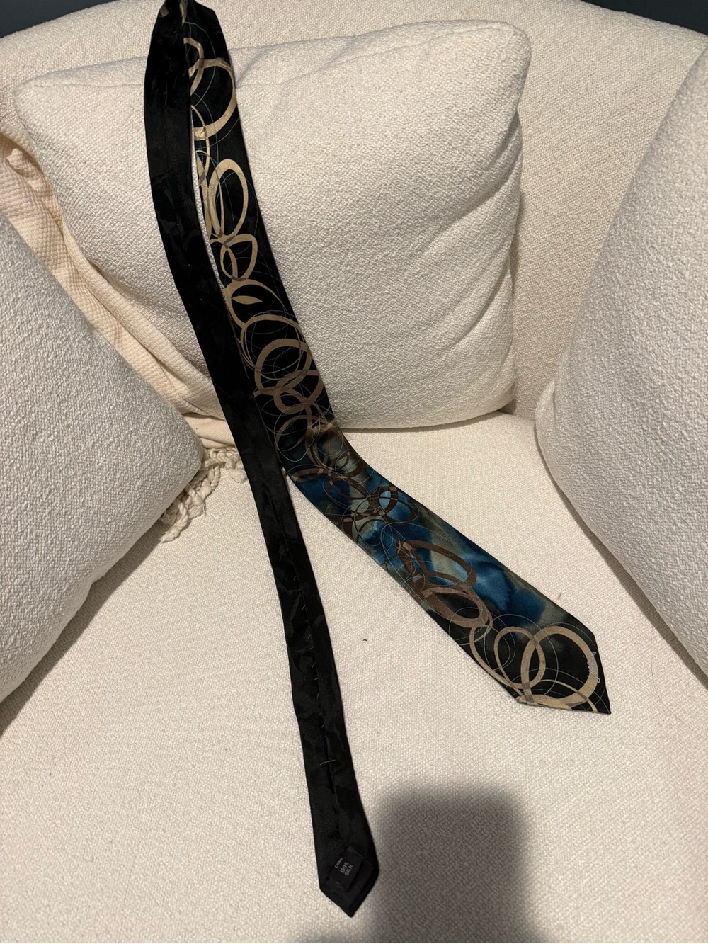 Jerry Garcia south of the border Blue and Black 10”% silk Neck Tie
